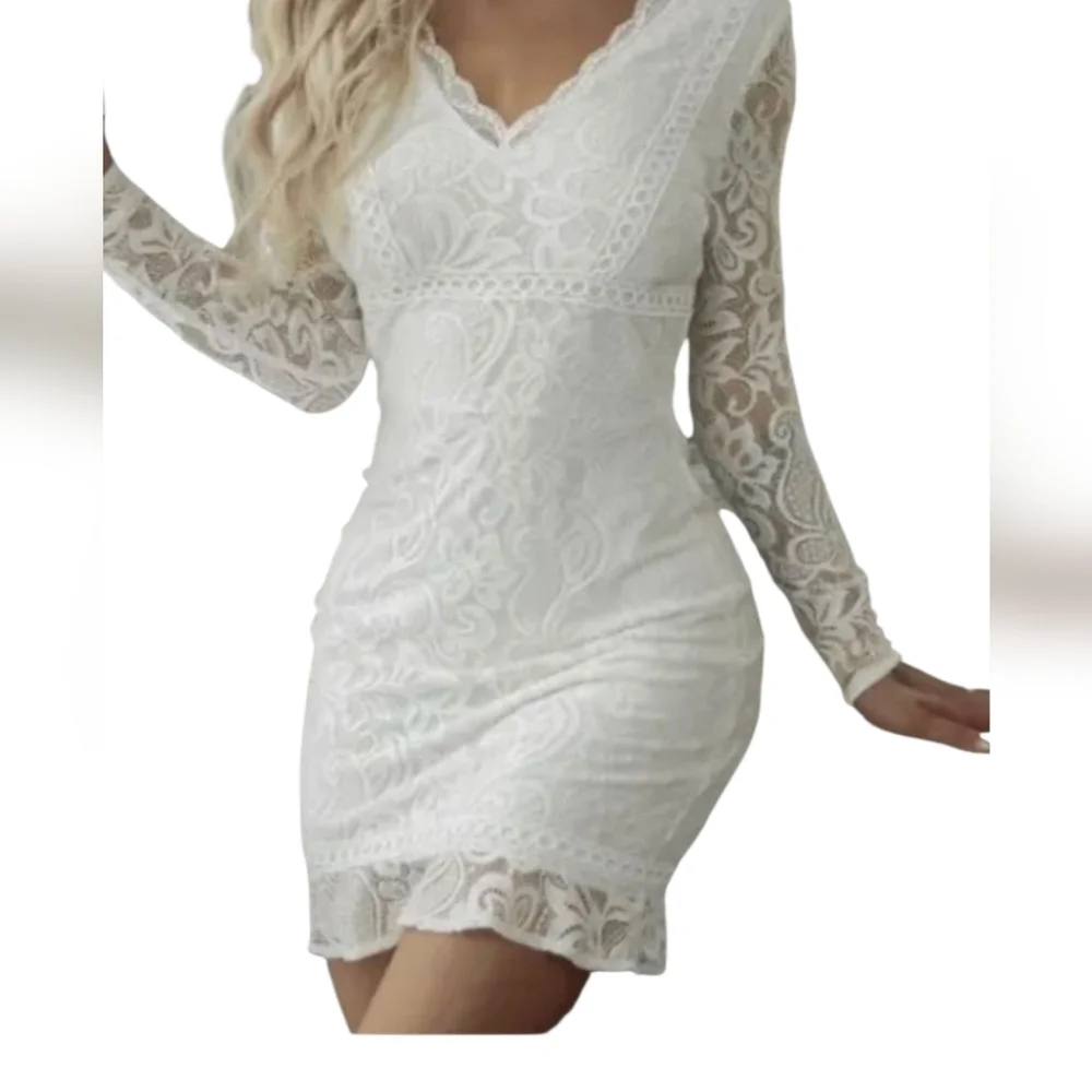 NWT Eilly Bazar Off White Tie Back Ruffle Hem Lace Dress